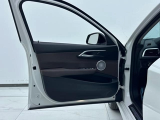 BMW 1 Series 2021 Restyling 125i M Sports Obsidian Night Edition interior photo 13