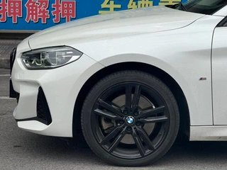 BMW 1 Series 2021 Restyling 125i M Sports Obsidian Night Edition exterior photo 4