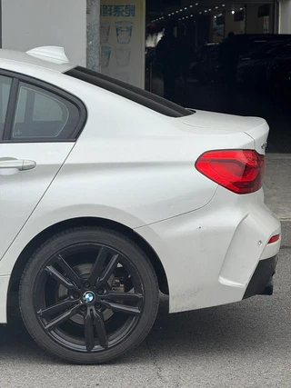 BMW 1 Series 2021 Restyling 125i M Sports Obsidian Night Edition exterior photo 5