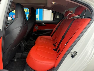 BMW 1 Series 2021 Restyling 125i M Sports Obsidian Night Edition interior photo 12
