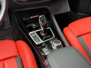 BMW 1 Series 2021 Restyling 125i M Sports Obsidian Night Edition interior photo 17