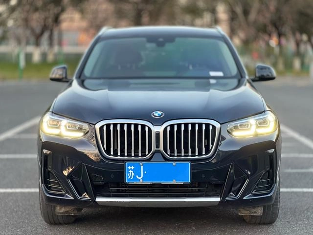 BMW X3 2022 xDrive25i M Conjunto deportivo exterior foto 2