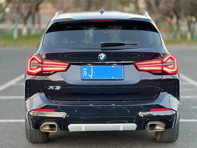 BMW X3 2022 xDrive25i M Conjunto deportivo interior foto 13
