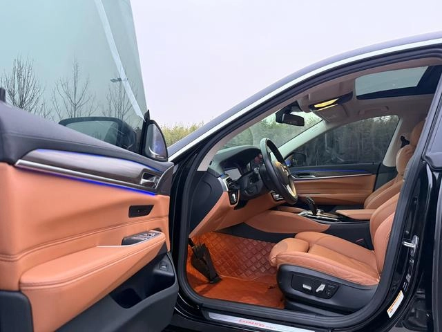BMW 6 Series GT 2022 630i Luxury Design Set exterior photo 4