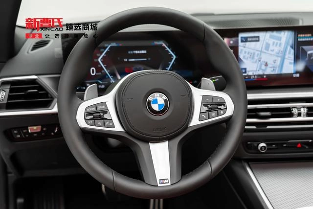 BMW 4 Series 2023 425i Cabriolet M Set de nuit de sport intérieur photo 15