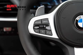 BMW 4 Series 2023 425i Cabriolet M Set de nuit de sport intérieur photo 16