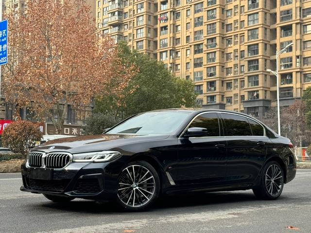 BMW 5 Series 2023 530Li Leading Type M Sports suit exterior photo 1 BMW 5 Series 2023 530Li Leading Type M Sports suit exterior photo 1
