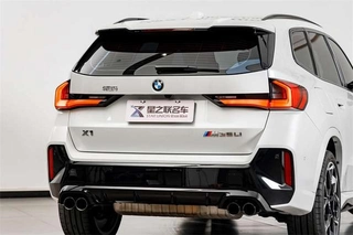 BMW X1 2024 M35Li extérieur photo 8