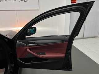 BMW 5 Series 2021 Restyling 530Li Leading Type M Sports suit interior photo 18