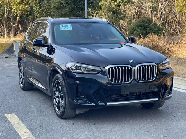 BMW X3 2022 Restyling xDrive25i M Sports suit exterior photo 3
