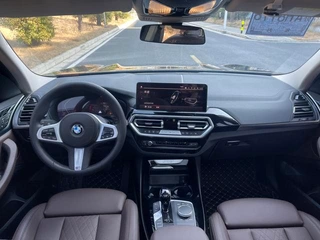 BMW X3 2022 Restyling xDrive25i M Sports suit interior photo 11