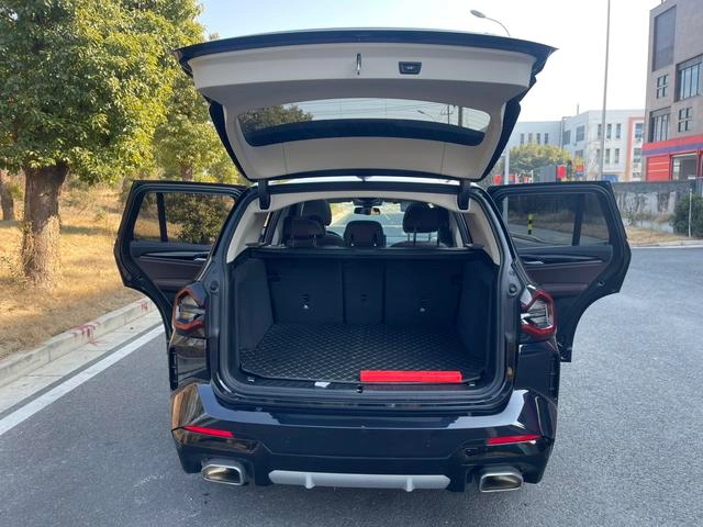BMW X3 2022 Restyling xDrive25i M Sports suit interior photo 14