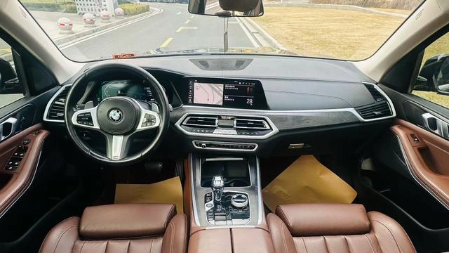 BMW X5 2021 xDrive30i M Sports suit exterior photo 5
