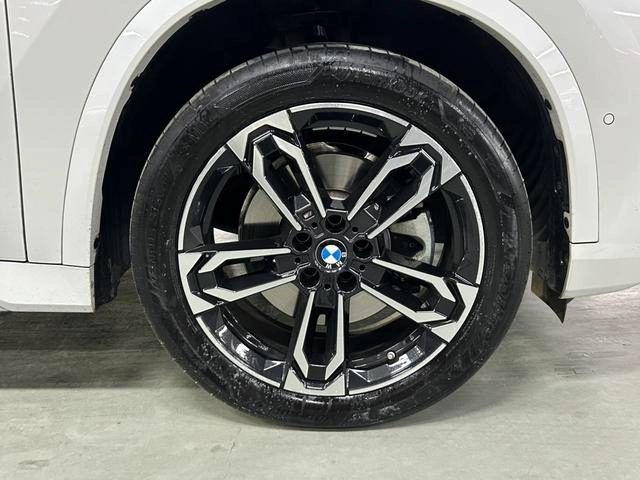 BMW X1 2023 sDrive25Li M Sports suit interior photo 13