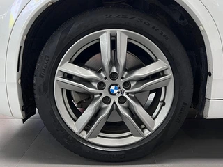 BMW X2 2021 Restyling sDrive25i M Sports suit interior photo 11