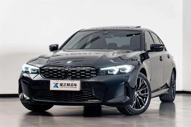 BMW 3 Series 2023 325i M Sports Night Suit exterior photo 2