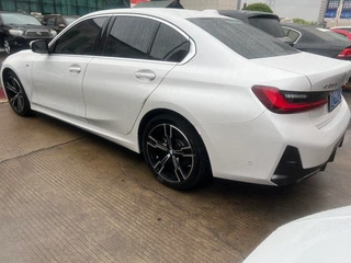 BMW 3 Series 2023 325i M Sports suit interior photo 10