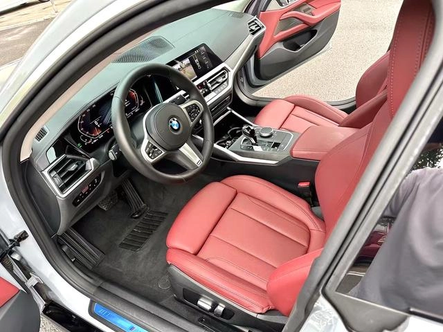 BMW 4 Series 2022 425i Gran Coupe M Sports suit interior photo 7