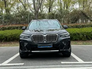 BMW X3 2022 Mise à jour xDrive25i M Ensemble de sport extérieur photo 2