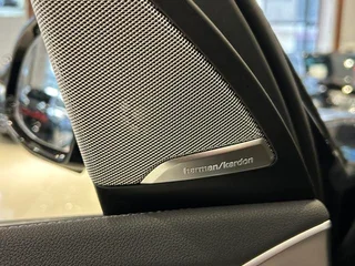 BMW X3 2022 xDrive25i M Sports suit interior photo 14