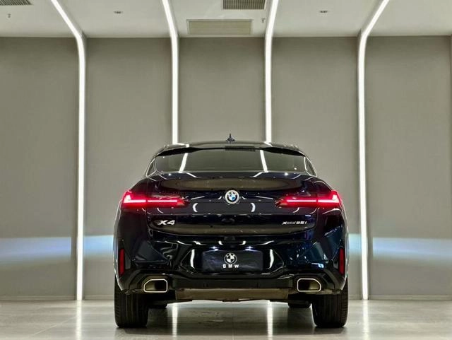 BMW X4 2022 xDrive 25i M Sports suit exterior photo 3