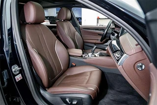 BMW 5 Series 2022 Вторичная модификация 525Li M Спортивный костюм интерьер фото 19
