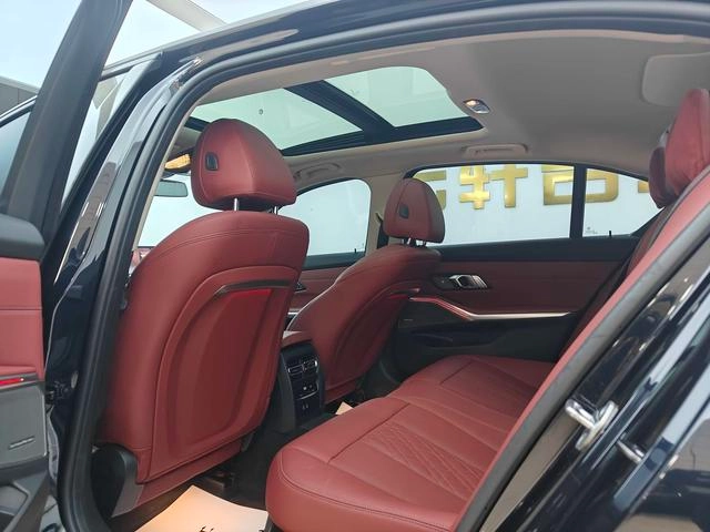 BMW 3 Series 2025 330Li M Sports Night Suit interior photo 11