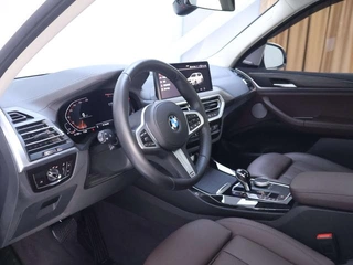 BMW X3 2022 xDrive30i Leading Type M Obsidian Night Suit interior photo 12