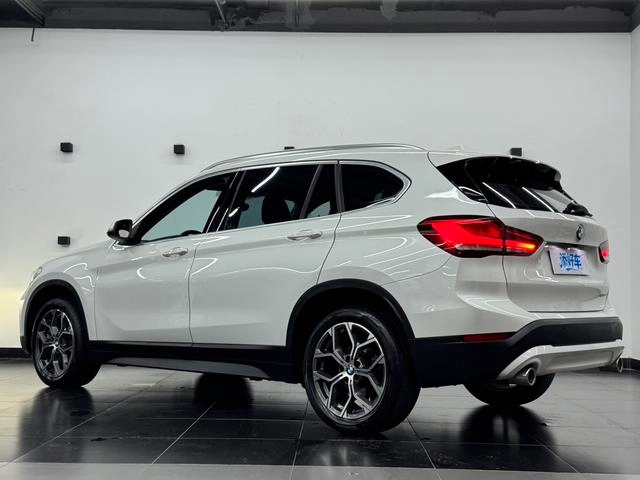 BMW X1 2022 sDrive25Li Leading Type interior photo 14