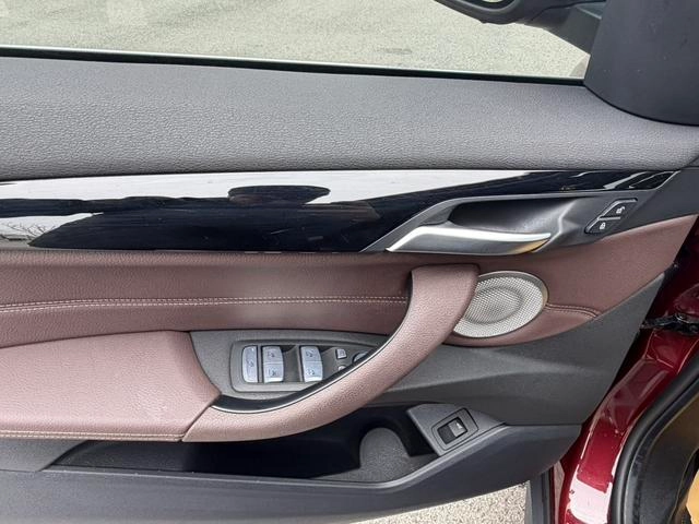 BMW X1 2022 sDrive25Li Leading Type interior photo 11