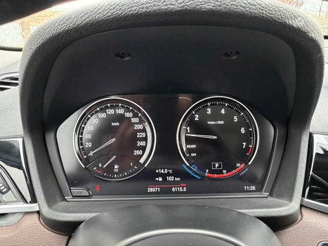 BMW X1 2022 sDrive25Li Leading Type interior photo 13
