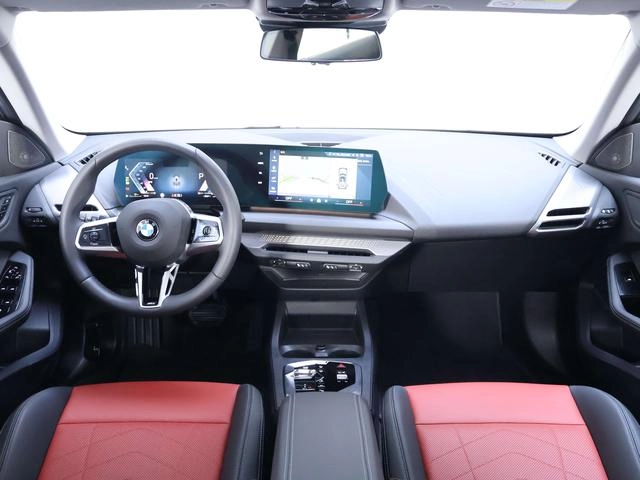 BMW 2 Series 2025 225L M Set de nuit de sport intérieur photo 14