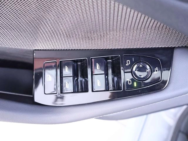 BMW 2 Series 2025 225L M Set de nuit de sport intérieur photo 18