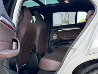 BMW X2 2021 Restyling sDrive25i Obsidian Night Edition interior photo 10
