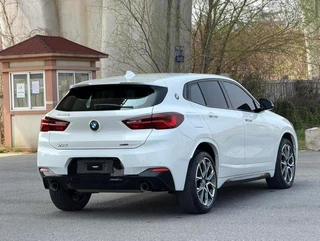 BMW X2 2021 Restyling sDrive25i Obsidian Night Edition interior photo 15