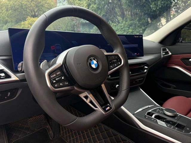 BMW 3 Series 2025 325Li M Conjunto deportivo exterior foto 5