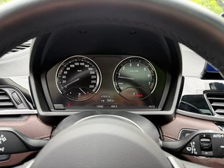 BMW X2 2022 sDrive25i M Off-road suit interior photo 13