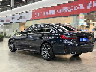 BMW 3 Series 2025 325Li M Sports suit interior photo 9