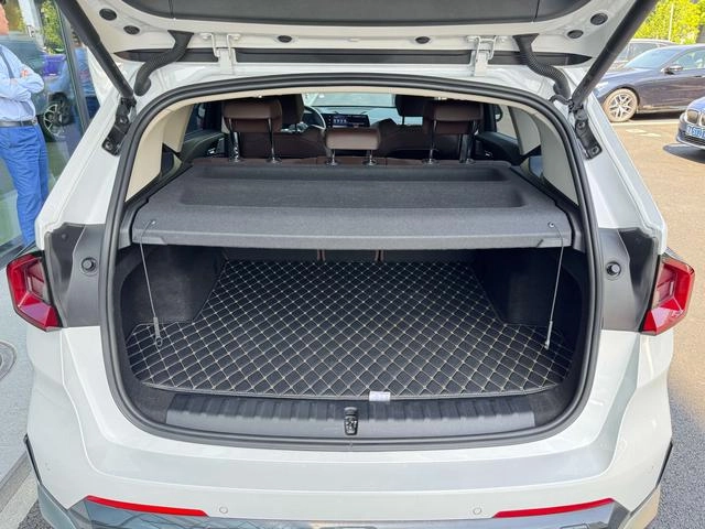 BMW X1 2023 xDrive25Li X Design Suit exterior photo 7