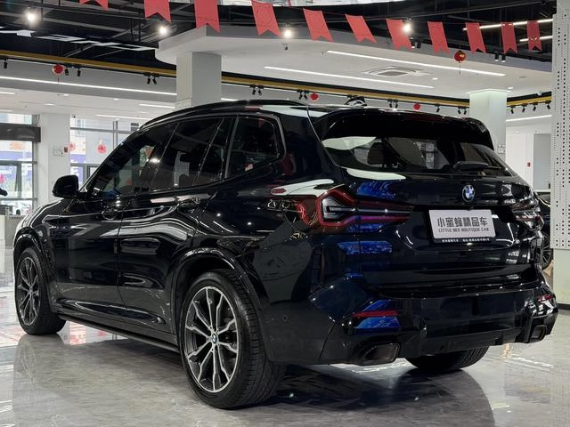 BMW X3 2023 xDrive30i Leading Type M Obsidian Night Suit interior photo 15 BMW X3 2023 xDrive30i Leading Type M Obsidian Night Suit interior photo 15