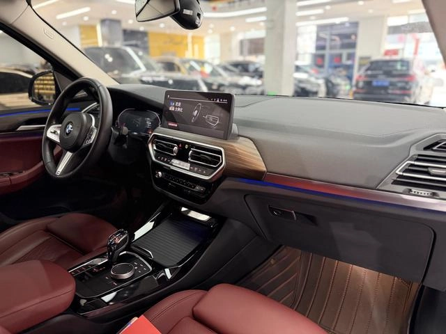 BMW X3 2023 xDrive30i Leading Type M Obsidian Night Suit interior photo 10