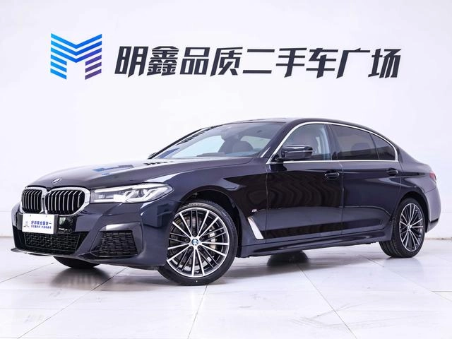 BMW 5 Series 2023 Restyling 530Li Leading Type M Sports suit exterior photo 4