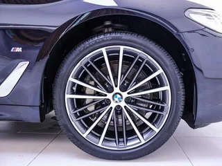 BMW 5 Series 2023 Restyling 530Li Leading Type M Sports suit exterior photo 7