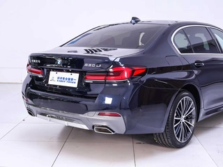 BMW 5 Series 2023 Restyling 530Li Leading Type M Sports suit exterior photo 9