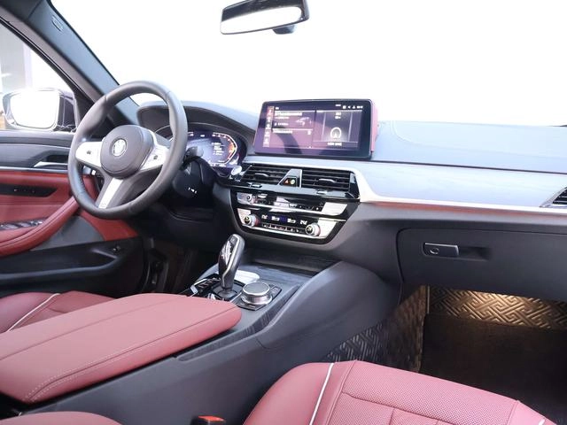 BMW 5 Series 2023 Restyling 530Li Leading Type M Sports suit interior photo 20