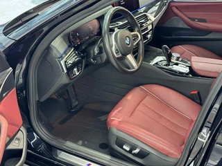 BMW 5 Series 2022 Segundo cambio 525Li M Conjunto deportivo exterior foto 4