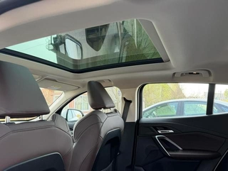 BMW X2 2024 sDrive25i M Sports suit interior photo 14