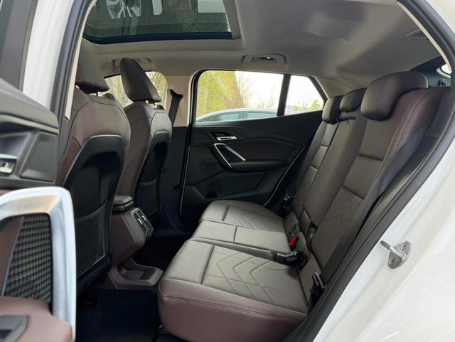 BMW X2 2024 sDrive25i M Sports suit interior photo 16