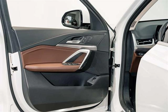 BMW X1 2023 sDrive25Li M Ensemble de sport intérieur photo 15