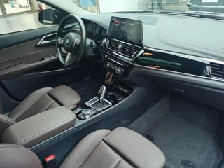 BMW 1 Series 2021 120i M Edición nocturna deportiva interior foto 14